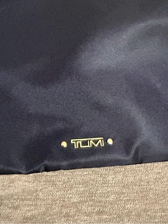 TUMI Black and Gold Nylon Travel Pouch Toiletries Cosmetic Bag - Picture 2 of 4